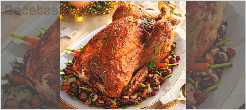 Pavo asado con trufa, setas y verduritas